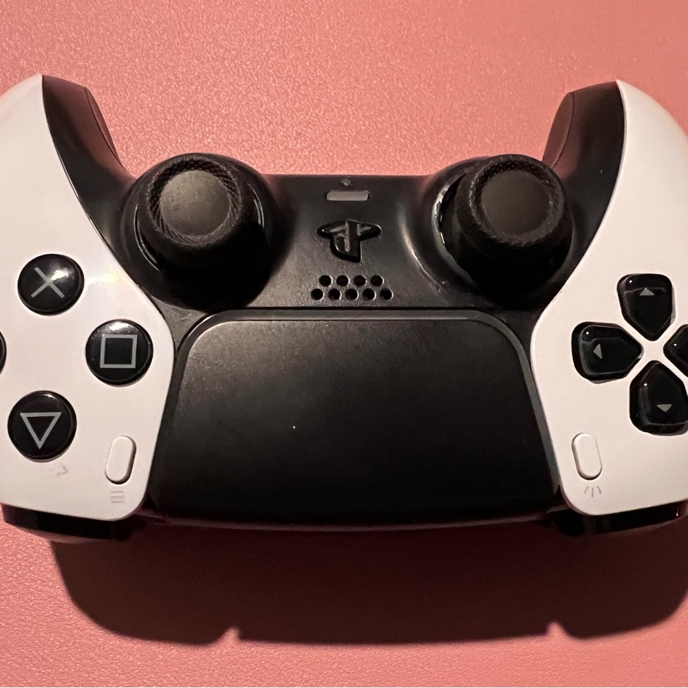 PS5 Remote Control - Picture 9 of 13